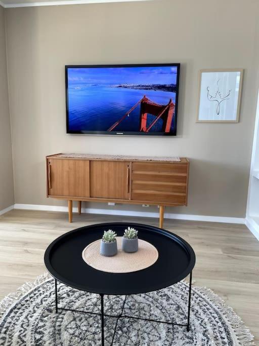 Well-Equipped Apartment With Stunning Views Bodø Kültér fotó