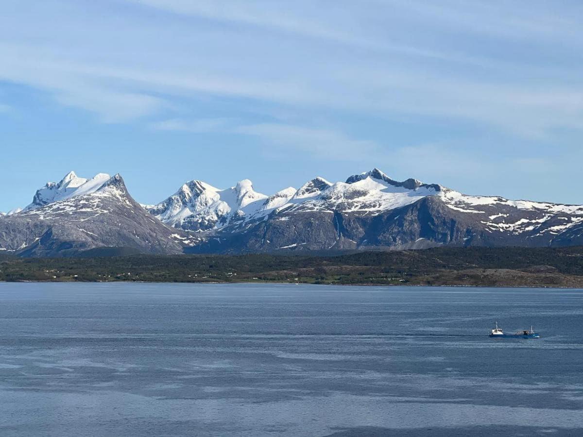 Well-Equipped Apartment With Stunning Views Bodø Kültér fotó